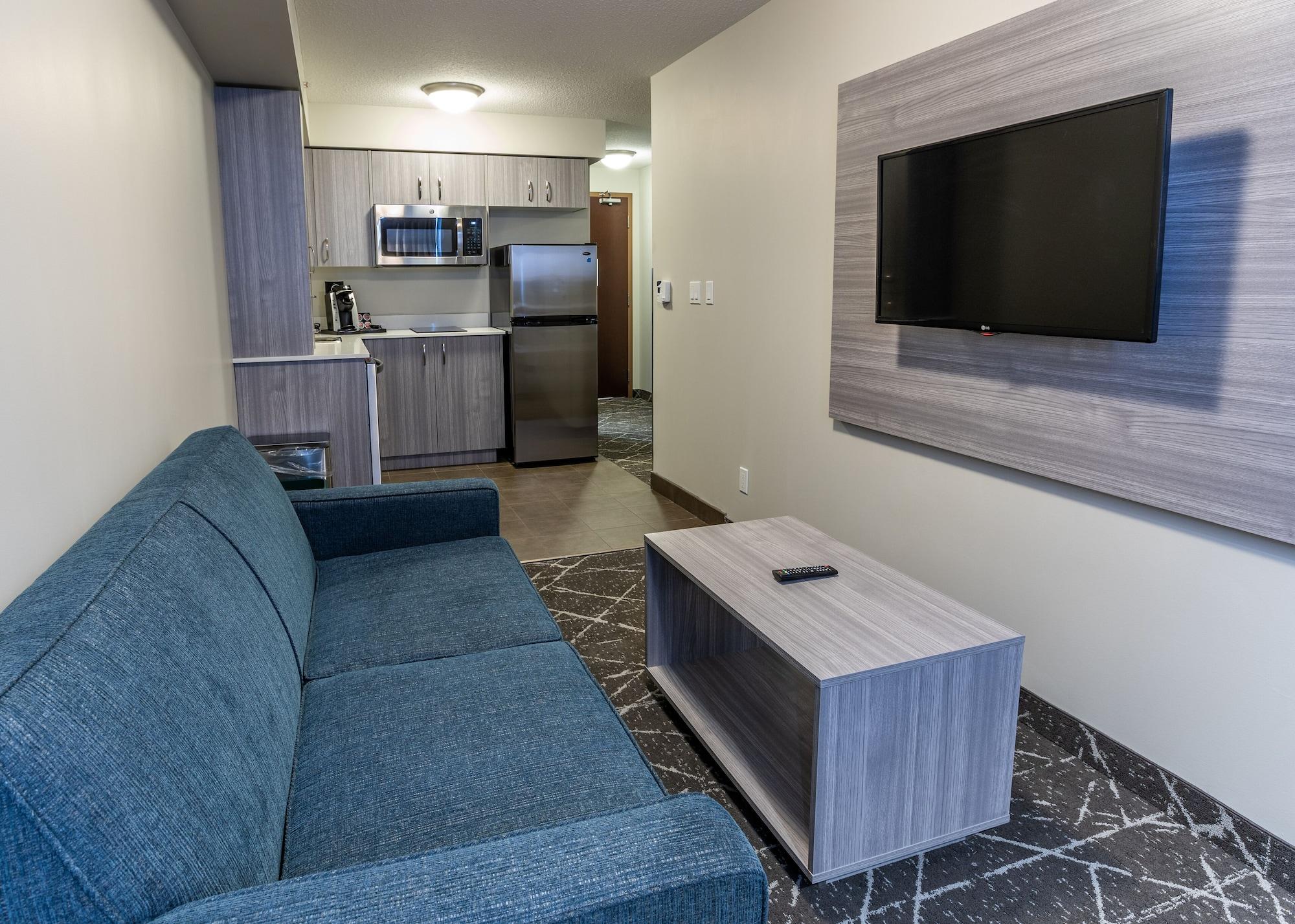 Microtel Inn & Suites By Wyndham Лойдминстер Екстериор снимка
