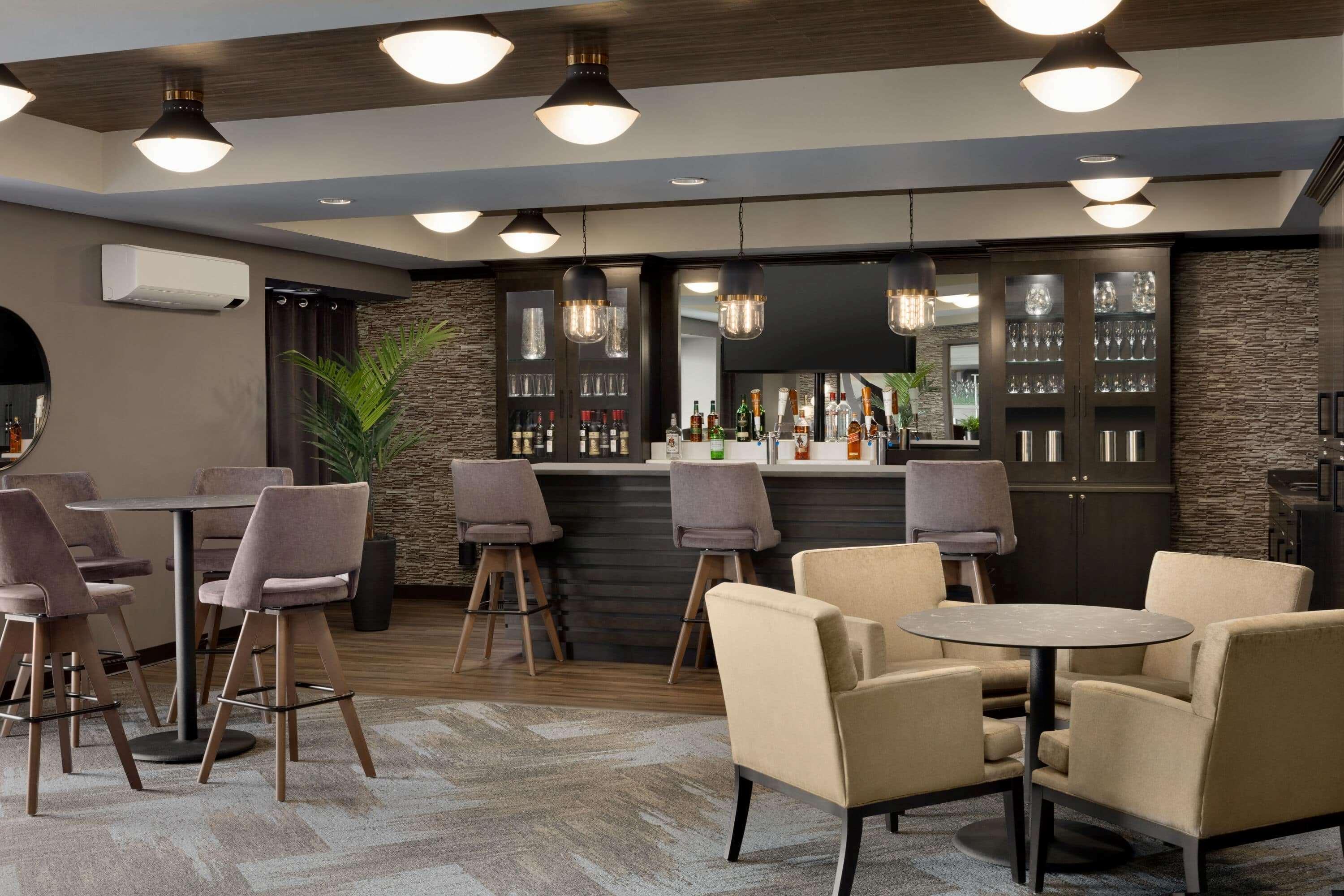 Microtel Inn & Suites By Wyndham Лойдминстер Екстериор снимка